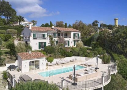 Cannes Californie – Villa of 380 sqm – Sea View